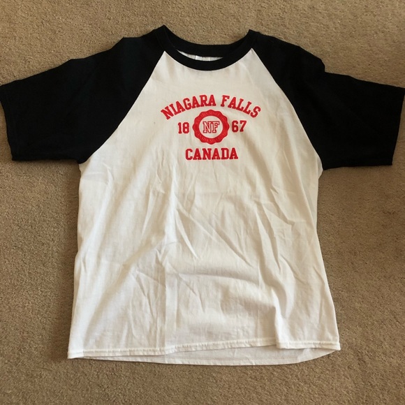 Gildan Tops - Niagara Falls Shirt